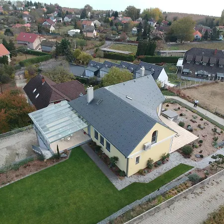 Georgina Villa Badacsonytomaj