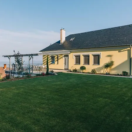 Villa Georgina Badacsonytomaj